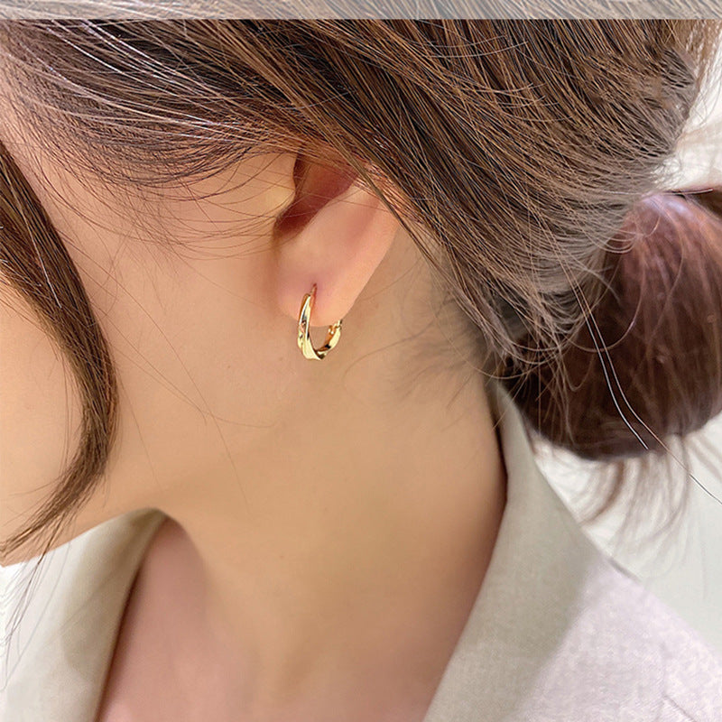 Wholesale Gold-Plated Copper Hoop Earrings Irregular Simple Design Boutique Resale for Women
