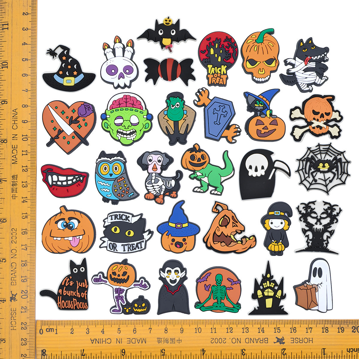 Wholesale Random 100pcs Halloween PVC Soft Rubber Shoe Buckle Decoration ACC-SC-RYY068