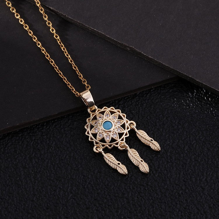 Wholesale Fashion Zircon Sun Geometric Pendant Necklace Trendy Collarbone Chain Jewelry Accessory For Resale