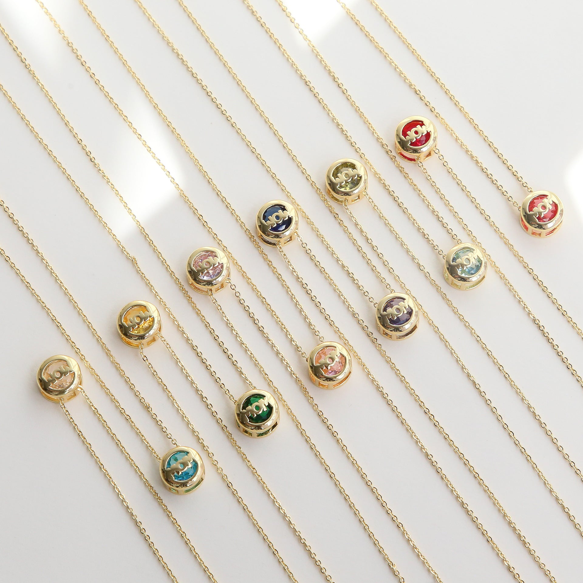 Wholesale Gold-Plated Brass " MOM"  Pendant with December Birthstone — Mother' s Day Gift