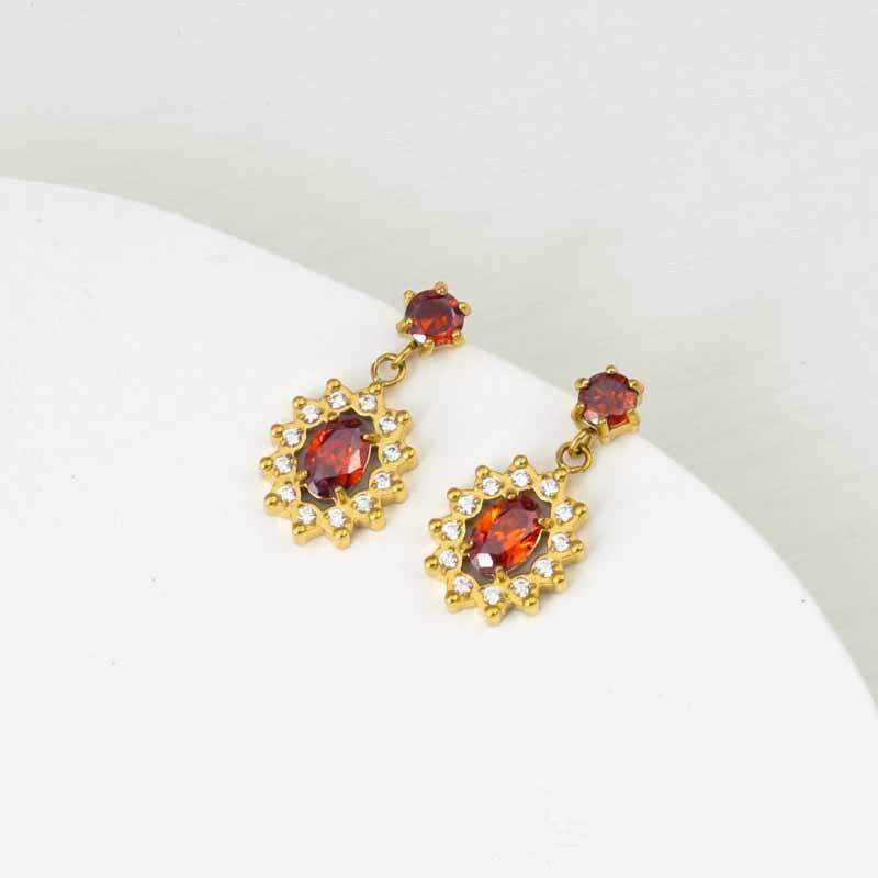 Wholesale Titanium steel heart-shaped earrings inlaid with rhinestones