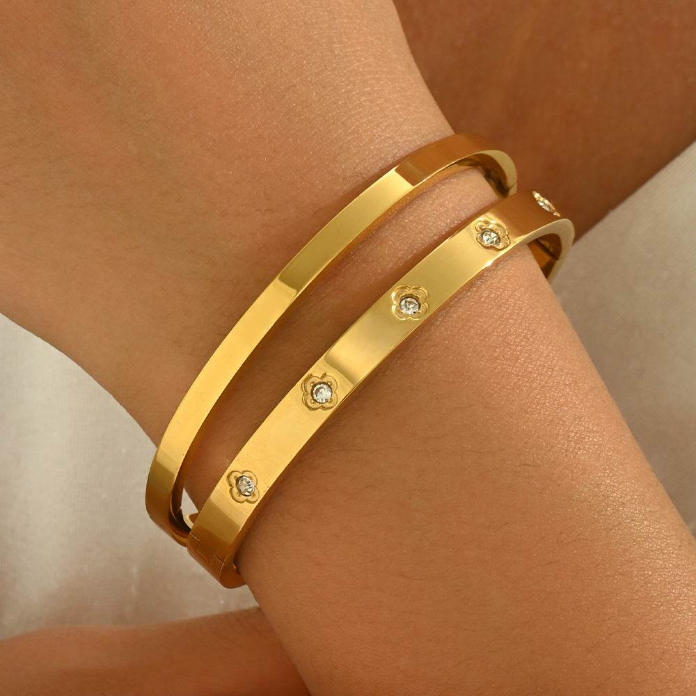 Wholesale Electroplated Titanium Steel 2 Piece Bracelet Set