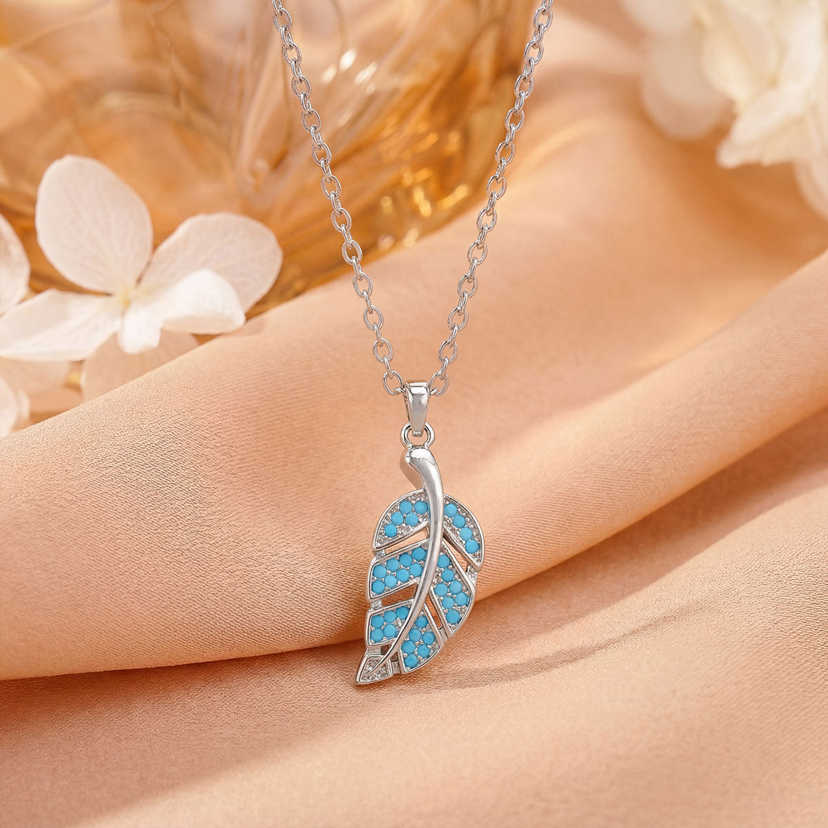 Wholesale Maple Leaf Choker Necklace Titanium Steel Copper Gold Plated Zircon Jewelry Accessory