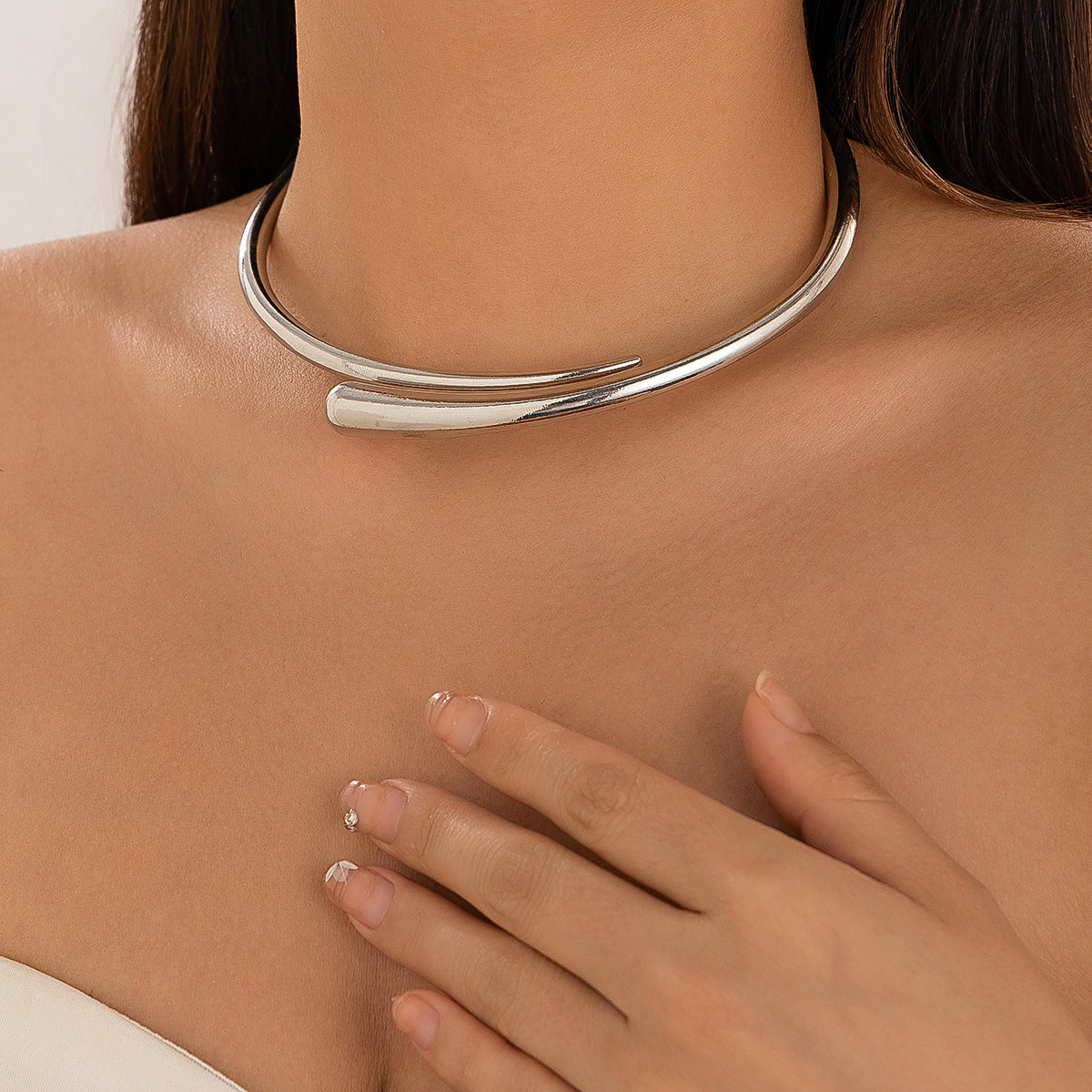 Wholesale Spring-opening choker metal necklace