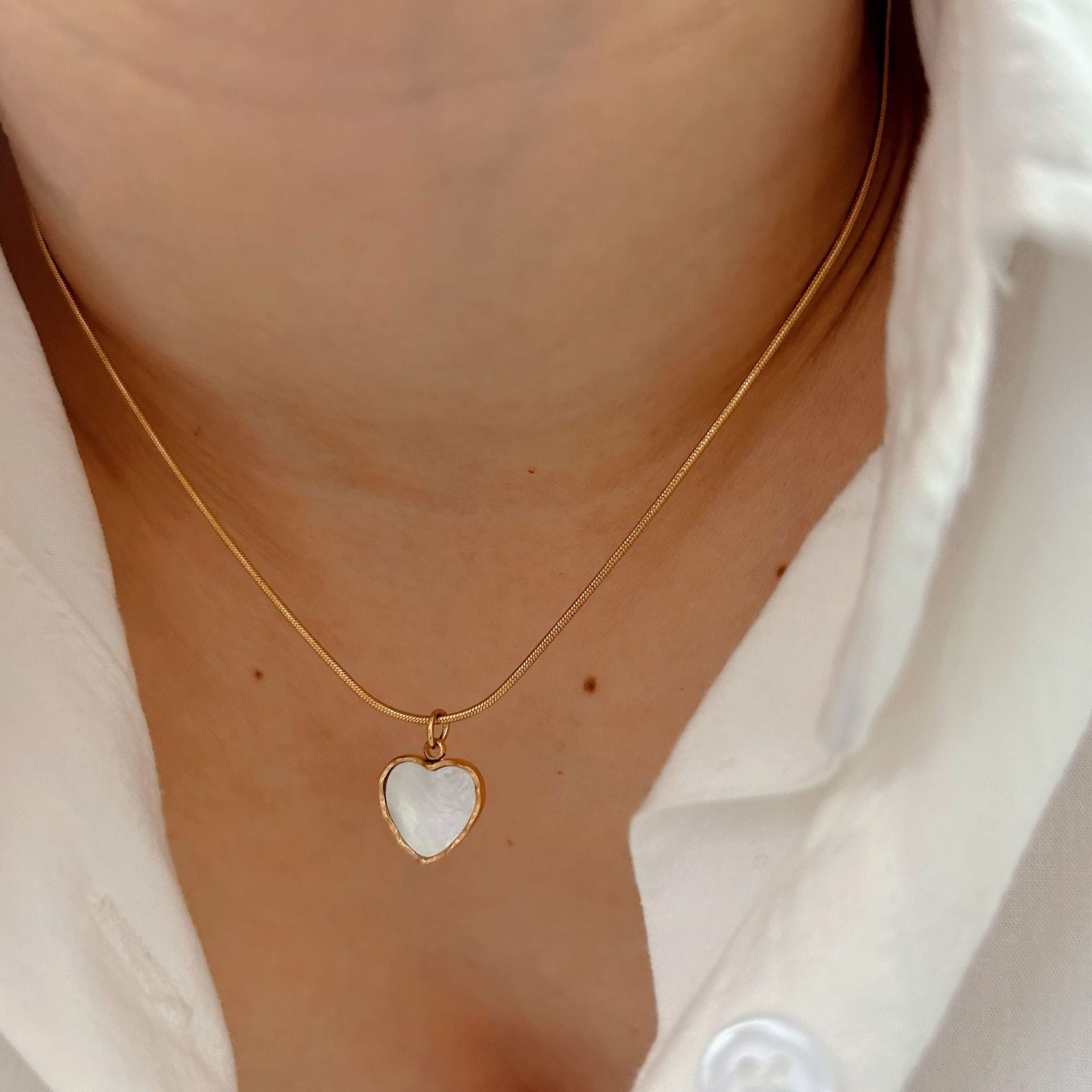 Wholesale Stainless steel white shell handmade chain