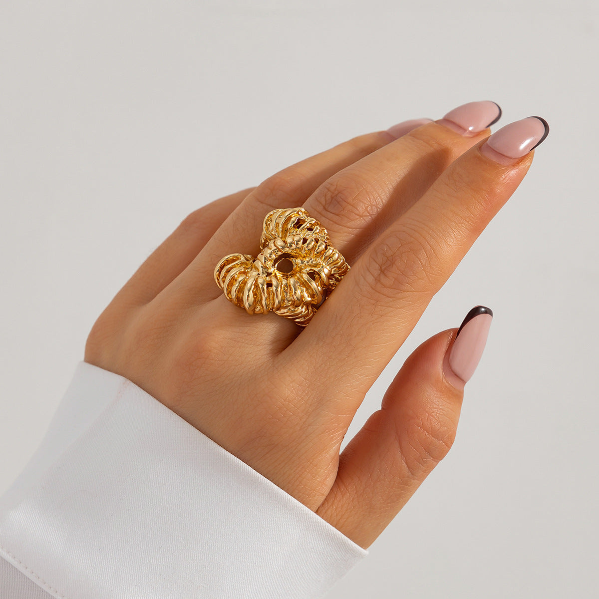 Wholesale exaggerated irregular twist ring  alloy kink rings opening ring