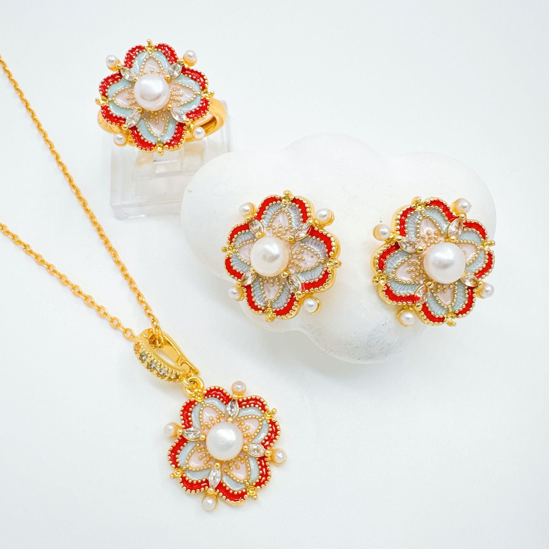 Wholesale Vintage Floral Pearl Necklace and Earrings Set - Boutique Resale Fashion Accessory for Women