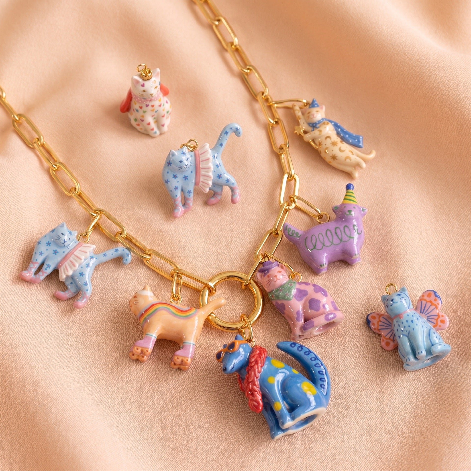 Wholesale Painted sy Cat 3D Pendant Colorful Drip Oil Design Top Hat Cat Charm For Necklace Bracelet Making Trendy Jewelry Accessory