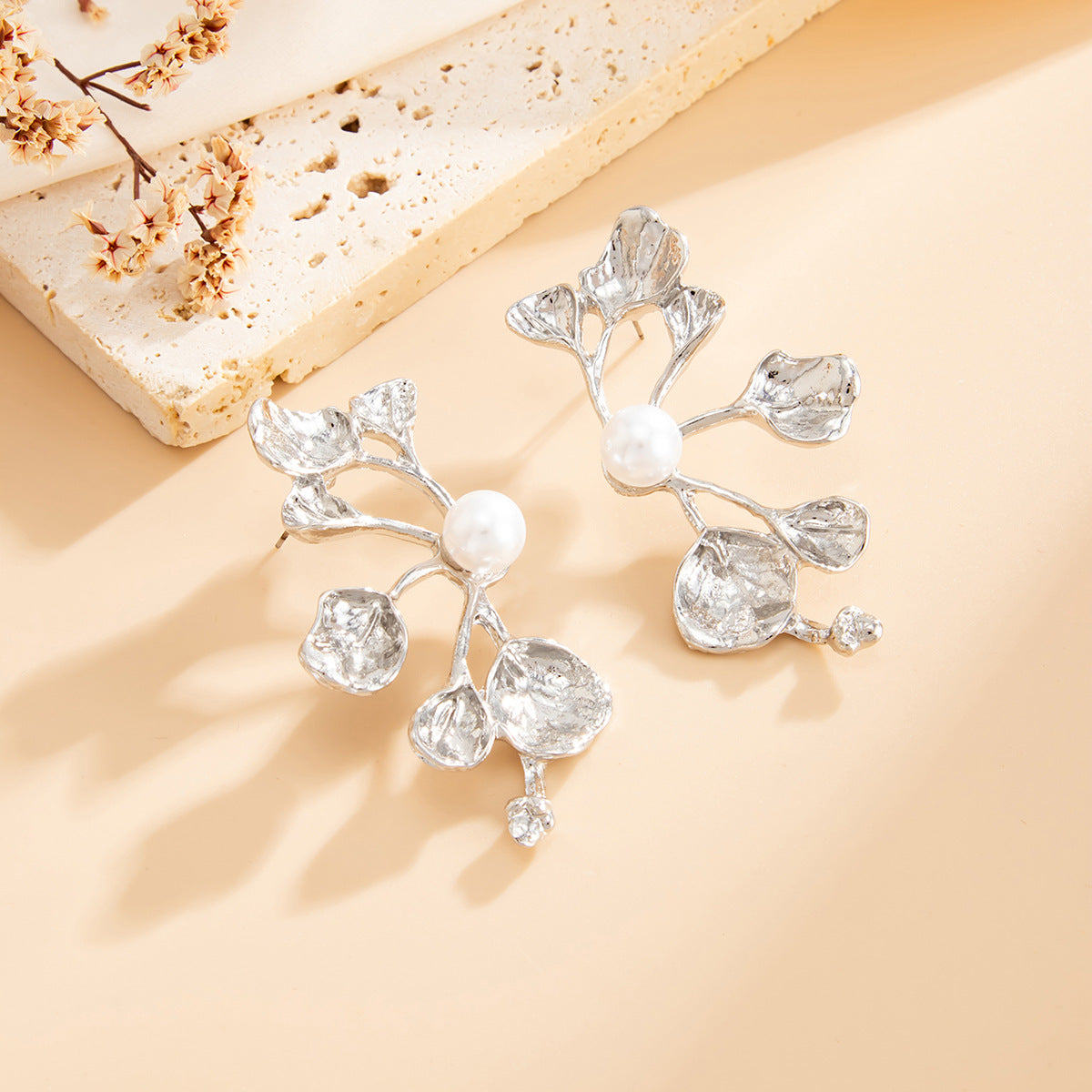 Wholesale Leaf   Imitation Pearl Flower Earrings