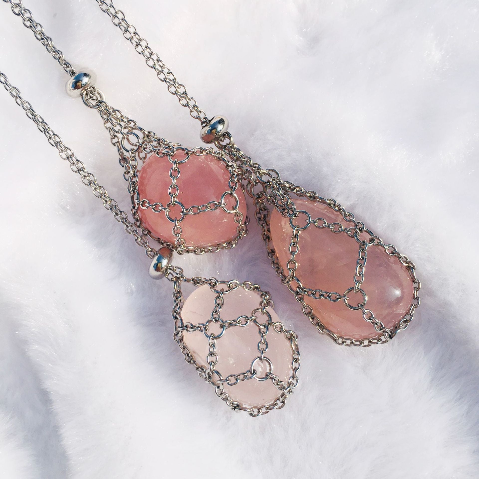 Wholesale Natural Stone Crystal O-shaped Chain Adjustable Metal Mesh Pocket Necklace ACC-NE-RongGuan007