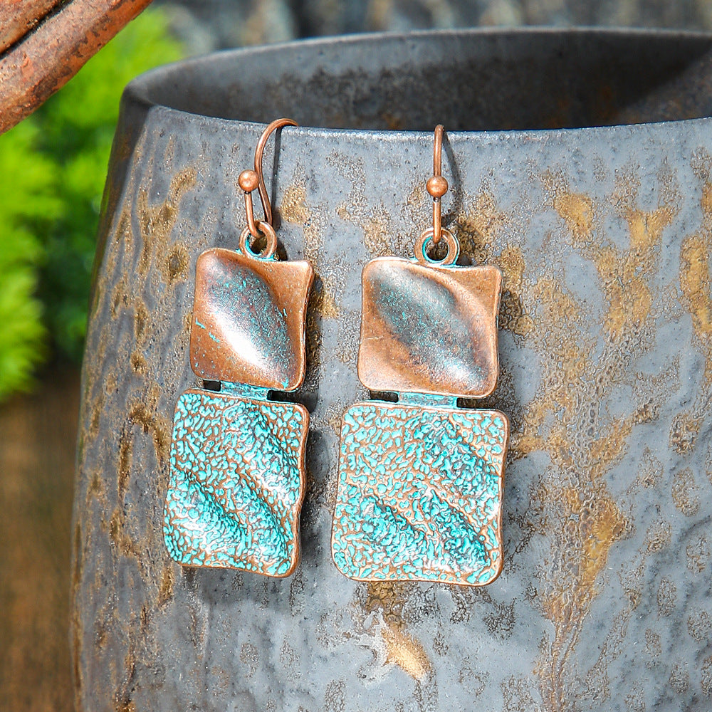 Wholesale Electroplated Alloy Vintage Tassel Earrings Retro Style Fashion Jewelry for Women Everyday Boutique Resale