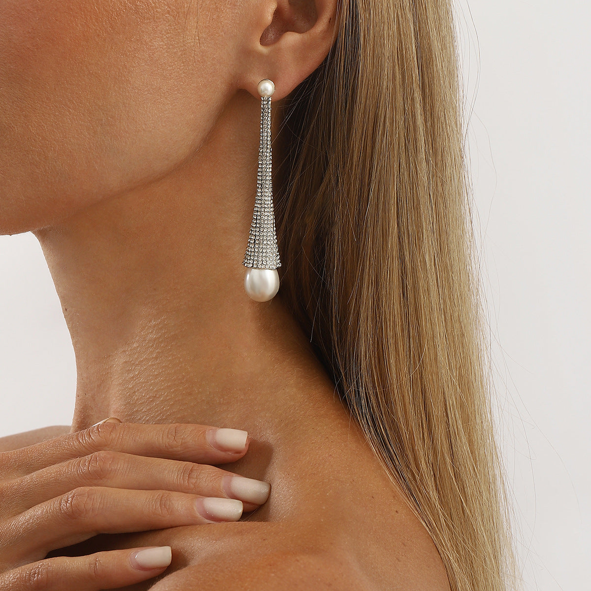 Wholesale niche temperament imitation pearl earrings diamond long earrings