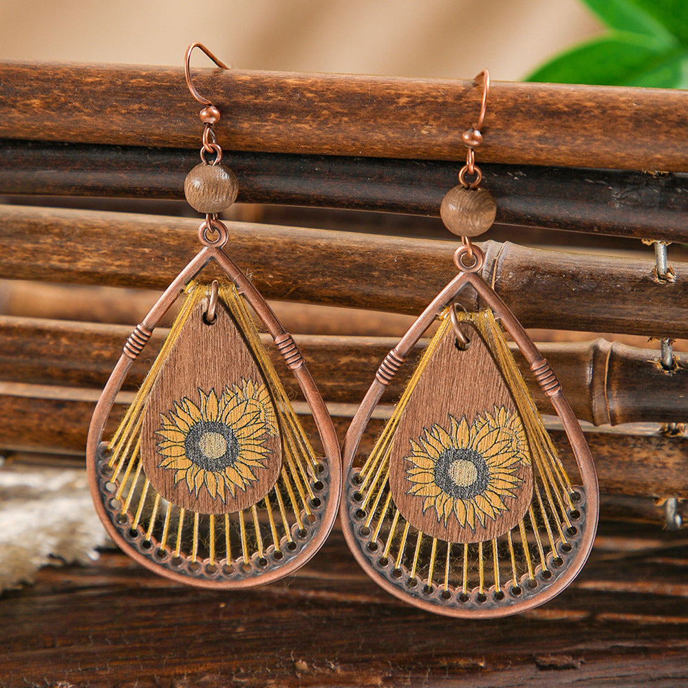 Wholesale Wooden Retro Ethnic Earrings Floral Water Drop Design Jewelry Accessory