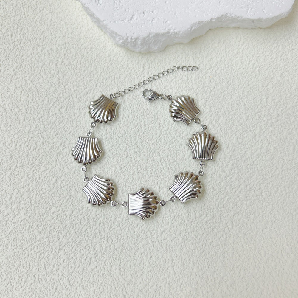 Wholesale  marine series stainless steel three-dimensional hollow shell necklace