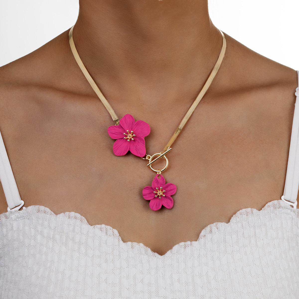 Wholesale three-dimensional flower  OT buckle alloy chain clavicle chain necklace