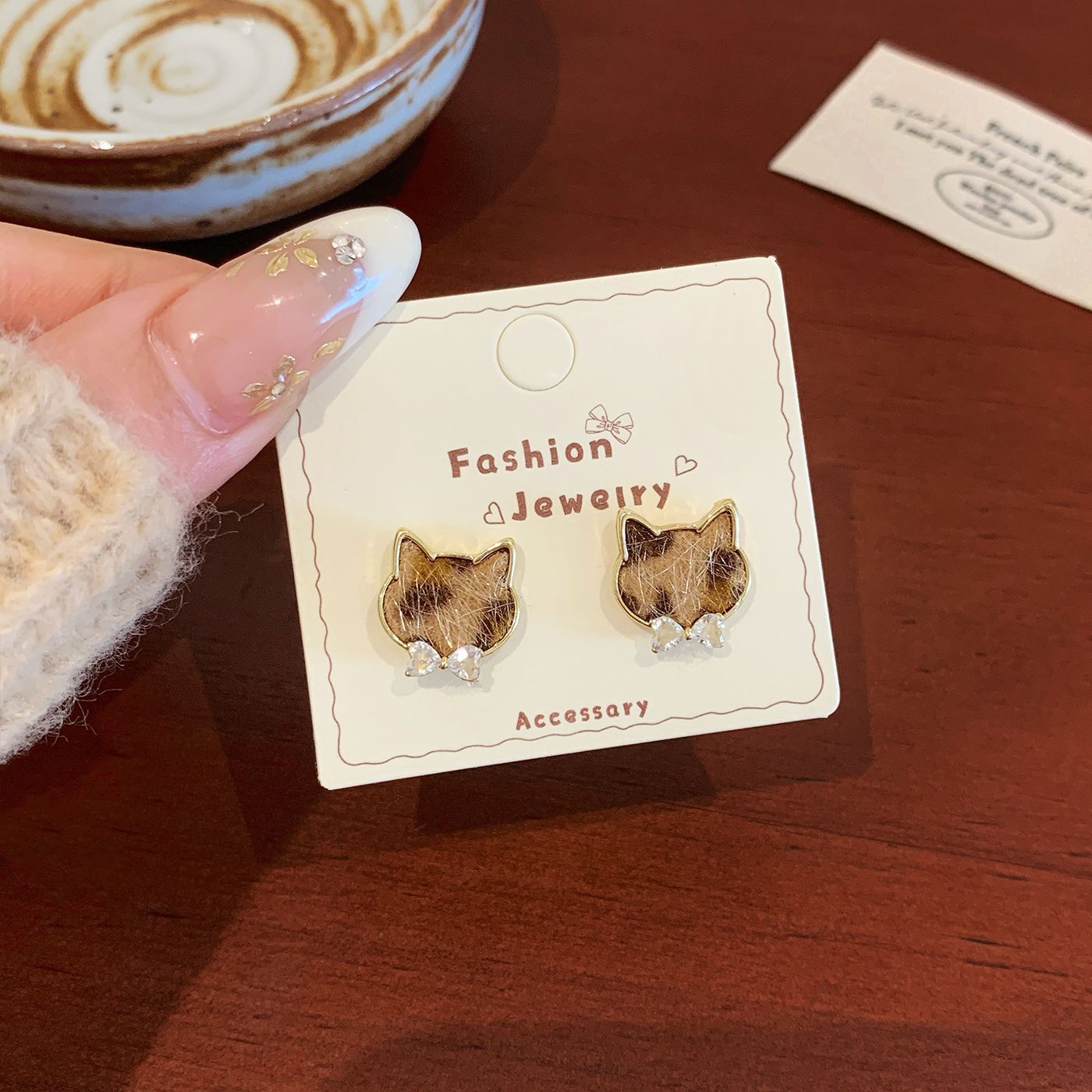 Wholesale Cute cat earrings with bows and cartoon silver needles  love Maillard earrings