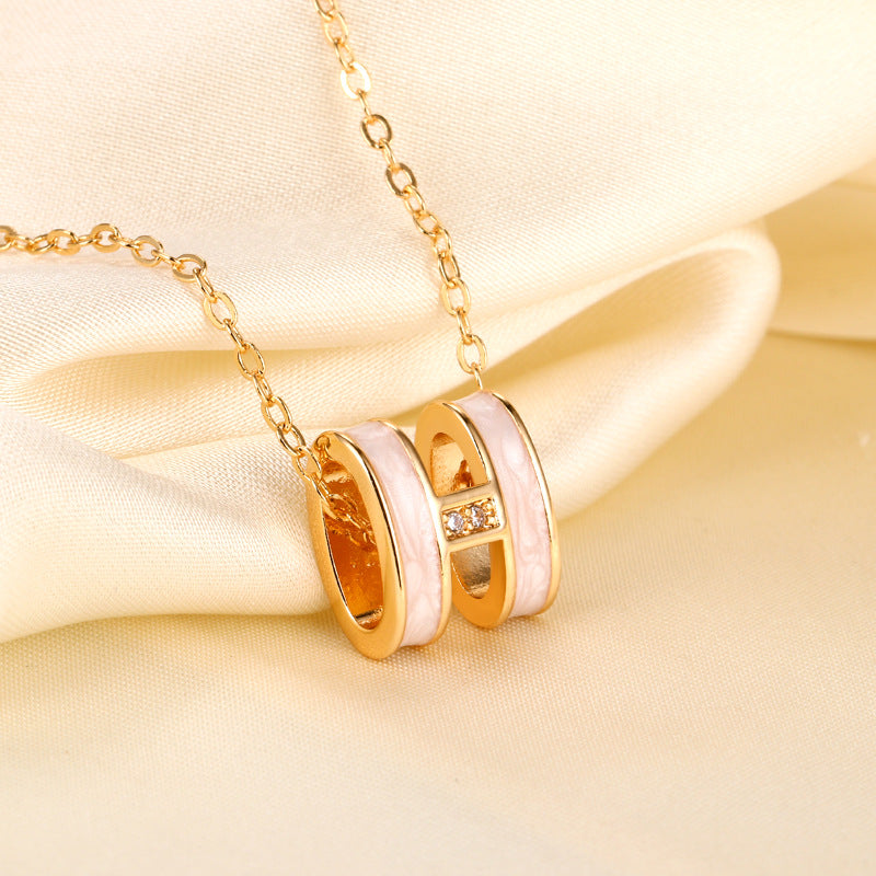 Wholesale Gold-Plated White Mother-of-Pearl Pendant Necklace for Women Boutique Jewelry