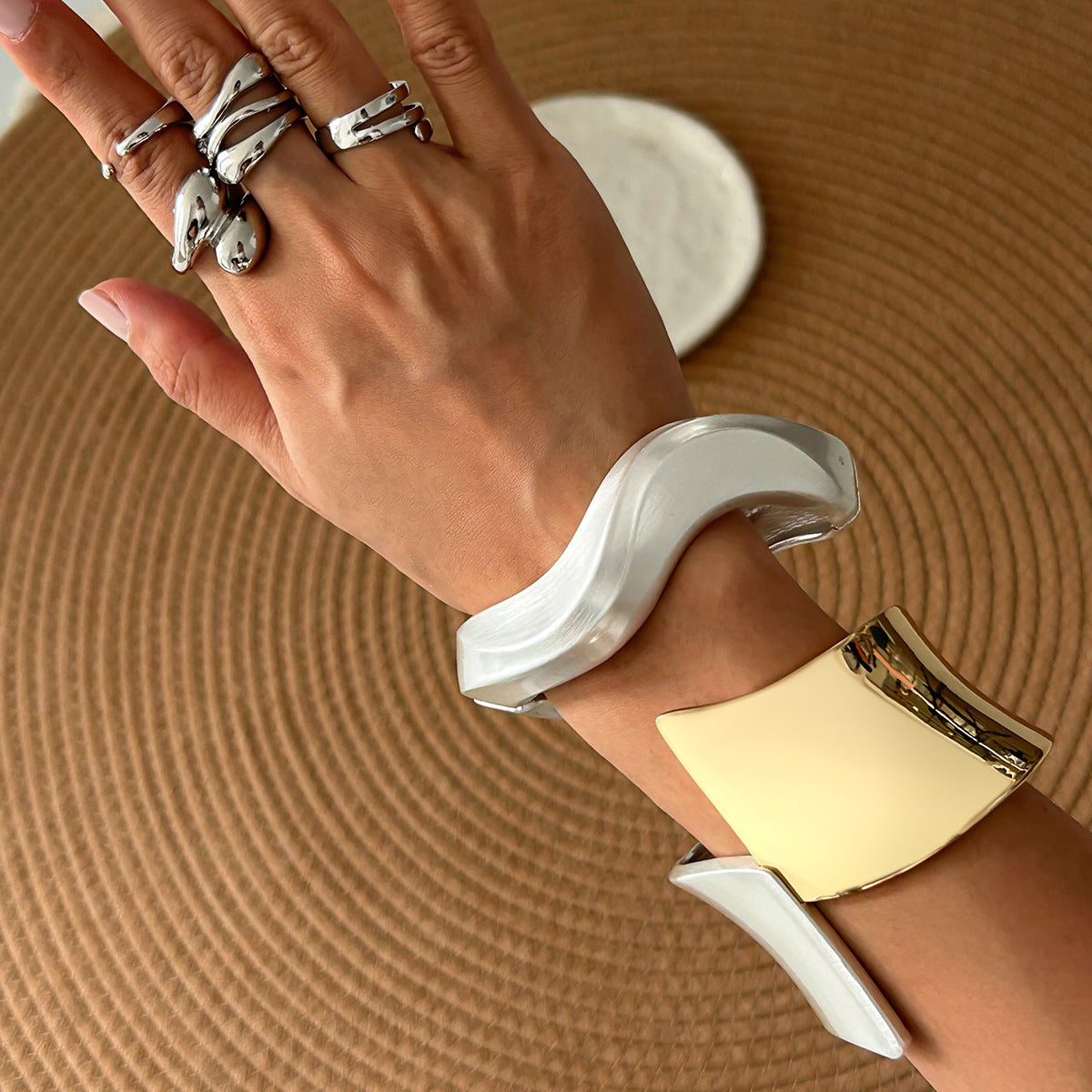 Wholesale Irregular opening simple cutting edge alloy bracelet set