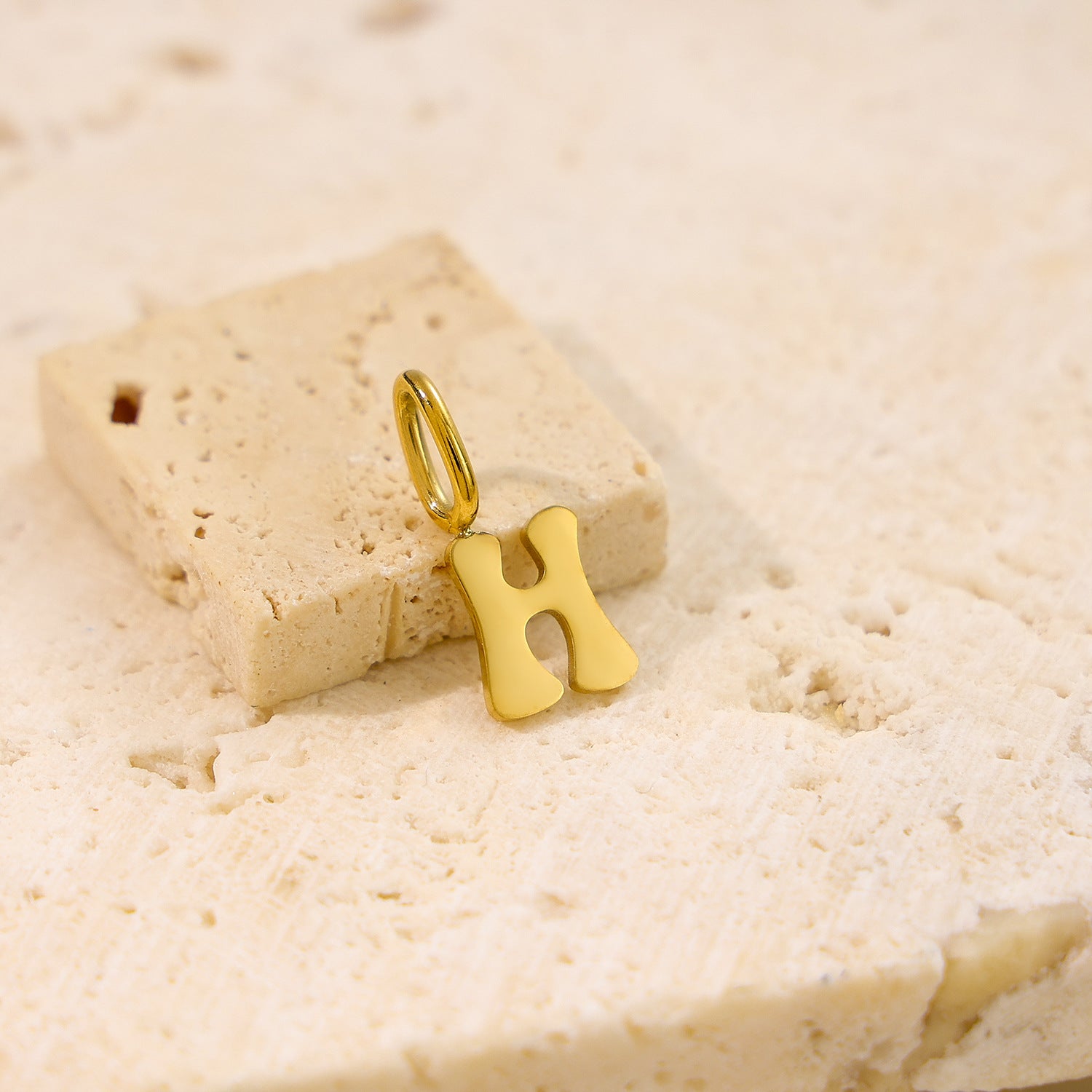 Wholesale Stainless steel 26 English small letter pendant