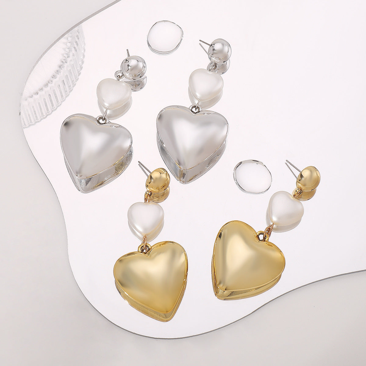 Wholesale  metal love imitation pearl earrings niche design luxury high sense earrings temperament earrings