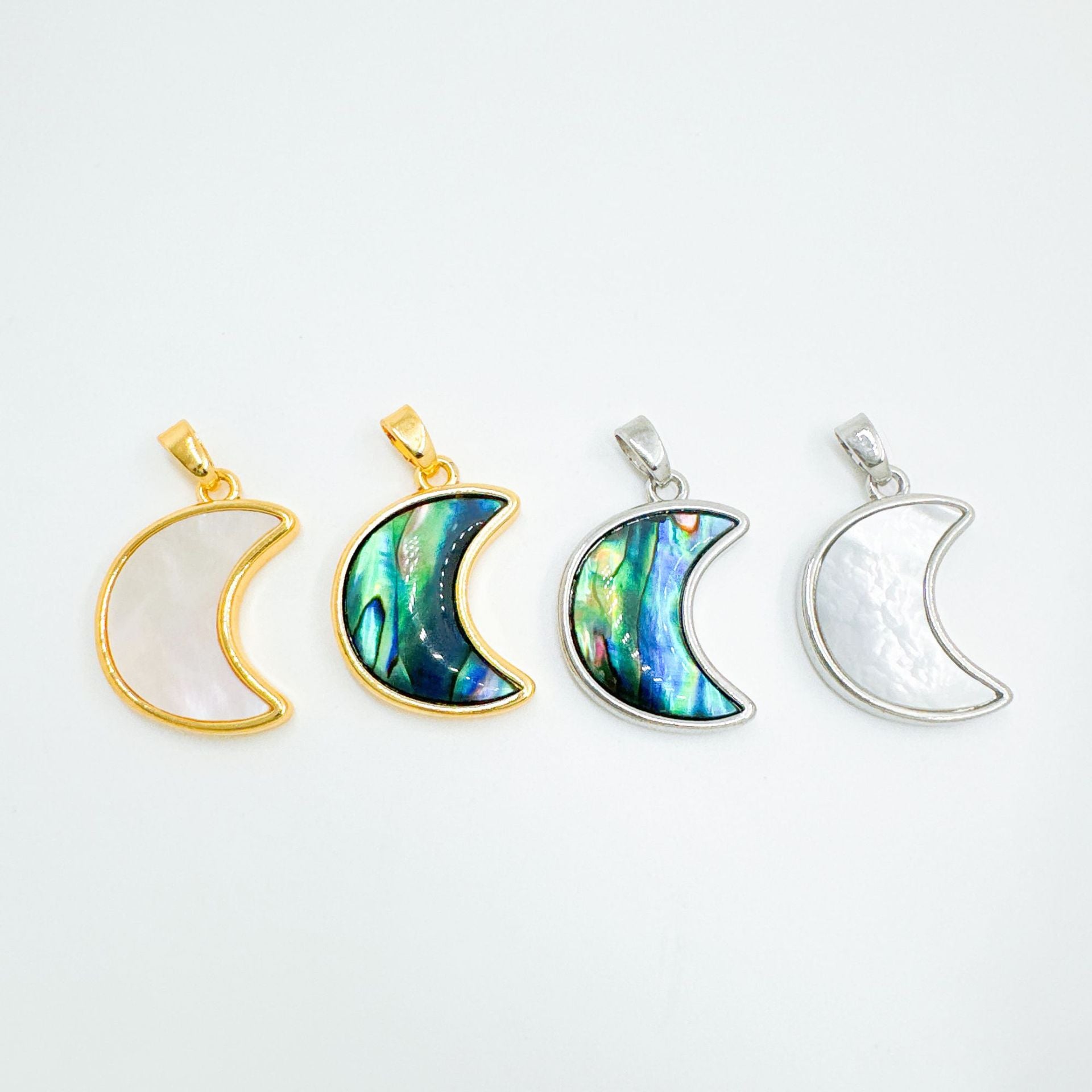 Wholesale Gold Plated Copper Moon Pendant Necklace Natural Shell Charm Boutique Resale Jewelry Accessory