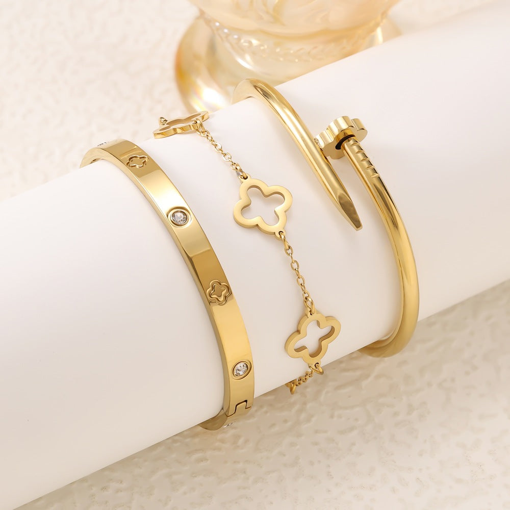 Wholesale Stainless Steel Gold Four-Leaf Clover Bracelet Set Nail Bracelet Diamond Bracelet Cut Out Bracelet