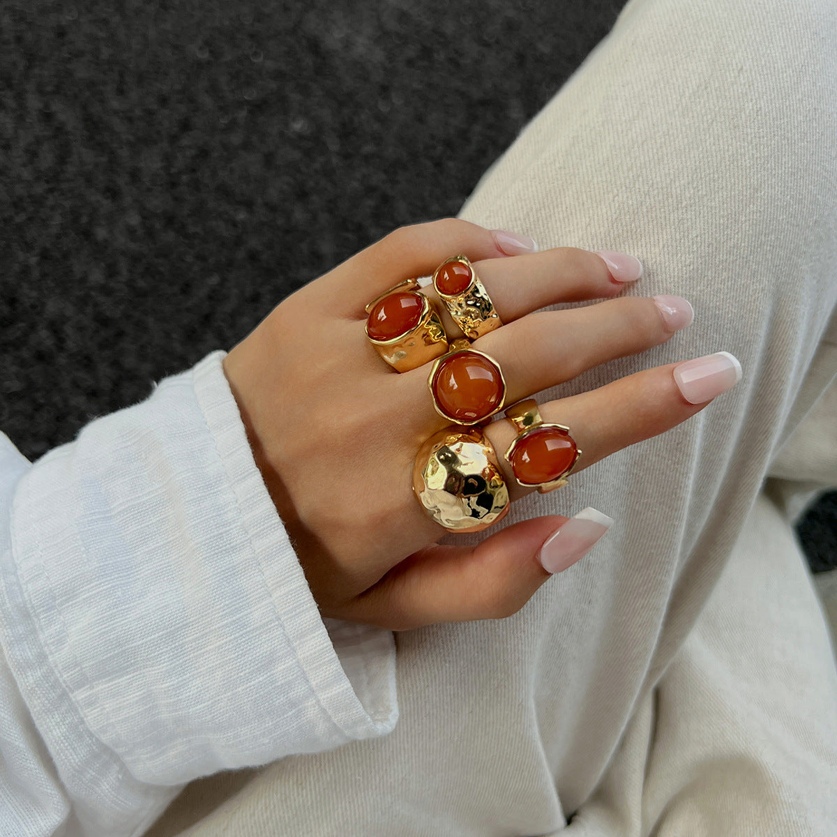 Wholesale Vintage Niche Knocking Pattern Open Ring Set - Alloy with Artificial Gemstone,  Fashion Jewelry Accessory for Women