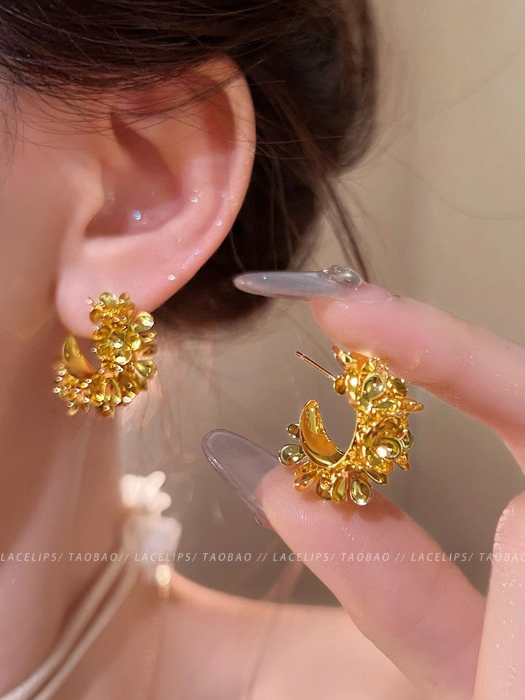 Wholesale Flower Golden C- shaped Earrings