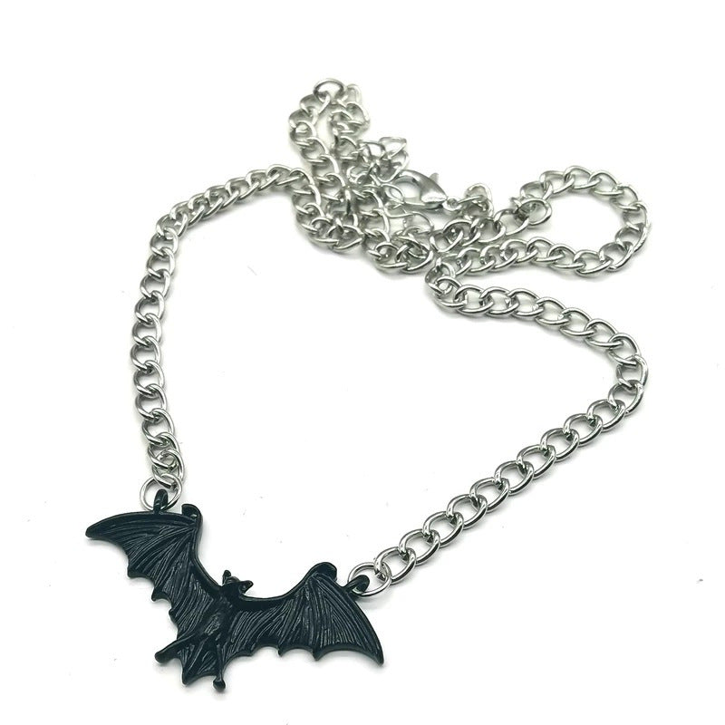 Wholesale Gothic Punk Antique Silver Bat Pendant Necklace,  Alloy,  Unisex Jewelry Accessory