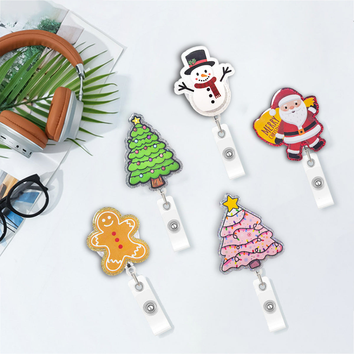 Wholesale acrylic telescopic Christmas rotating Badge Reels
