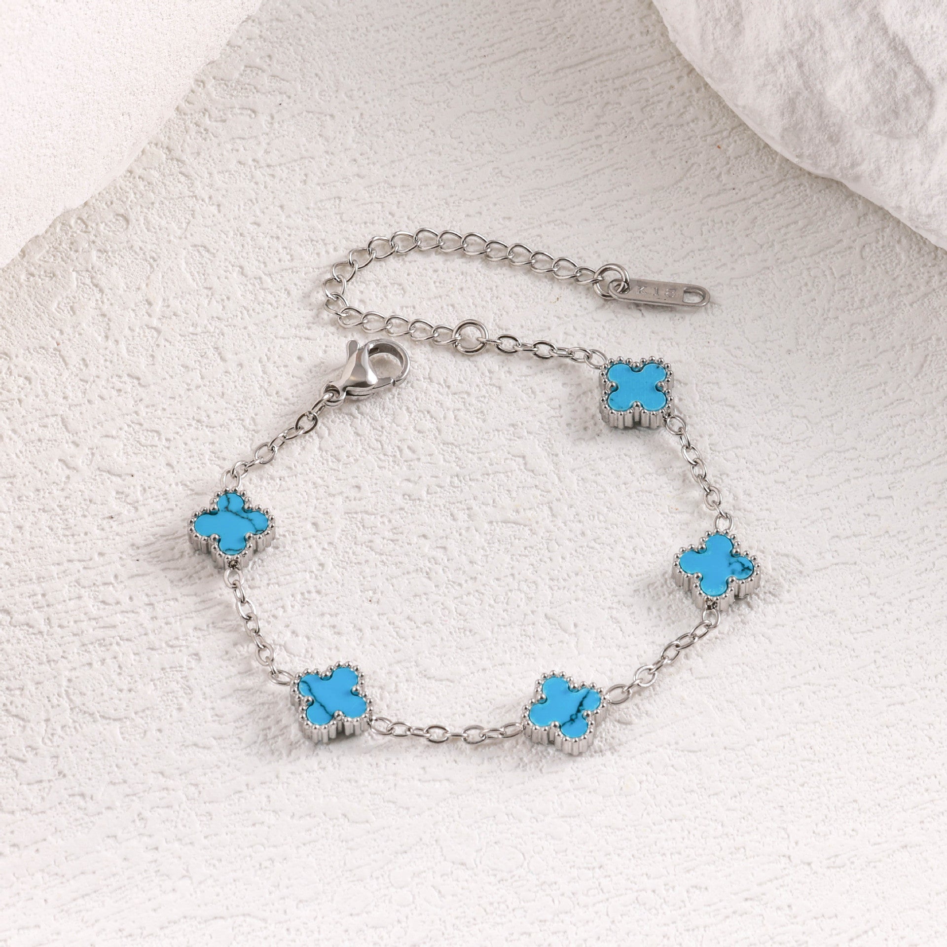 Wholesale Stainless Steel Four-Leaf Clover Bracelet with Mother-of-Pearl and Turquoise,  Trendy Jewelry Accessory for Women