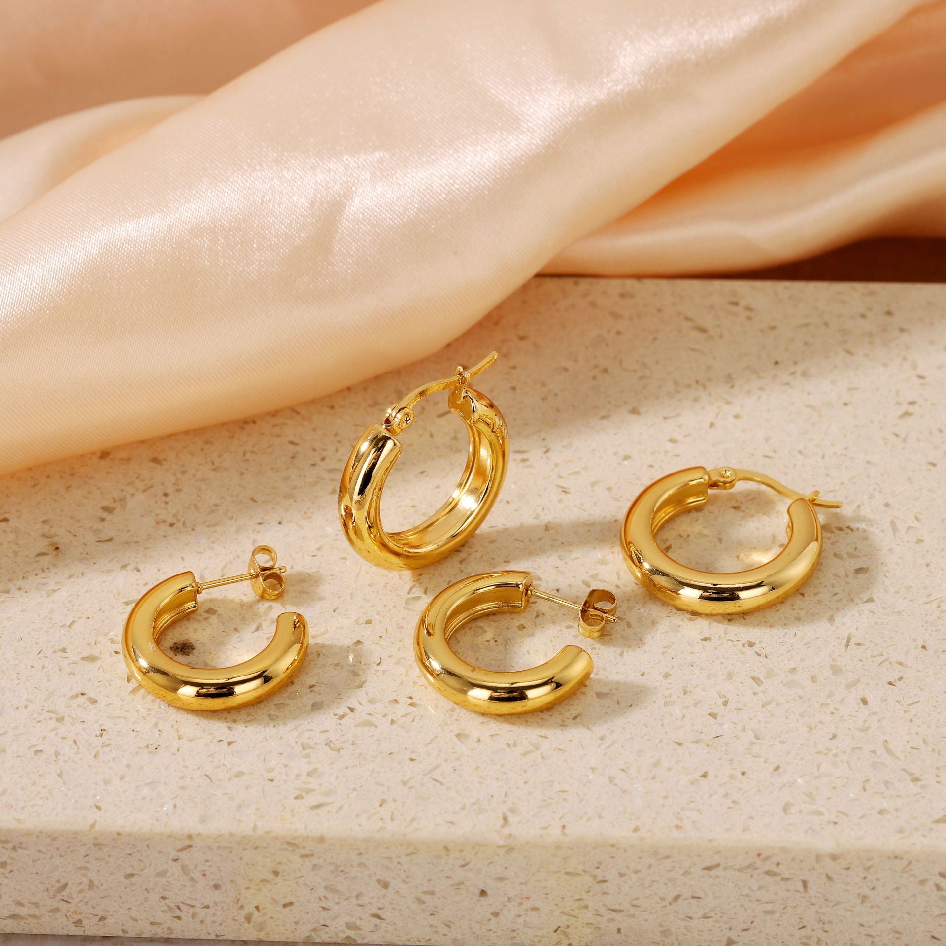 Wholesale Classic Hoop Versatile Non-Fading Titanium Steel Earrings