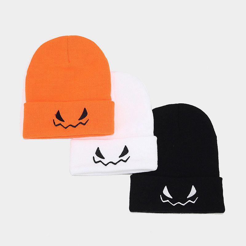 Wholesale   pumpkin little devil embroidered orange knitted hat