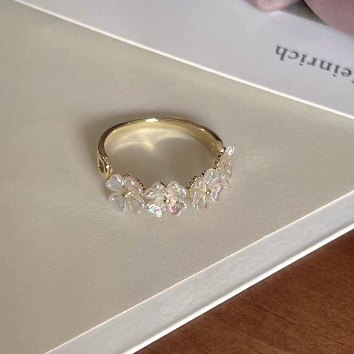 Wholesale Pearl flower open ring