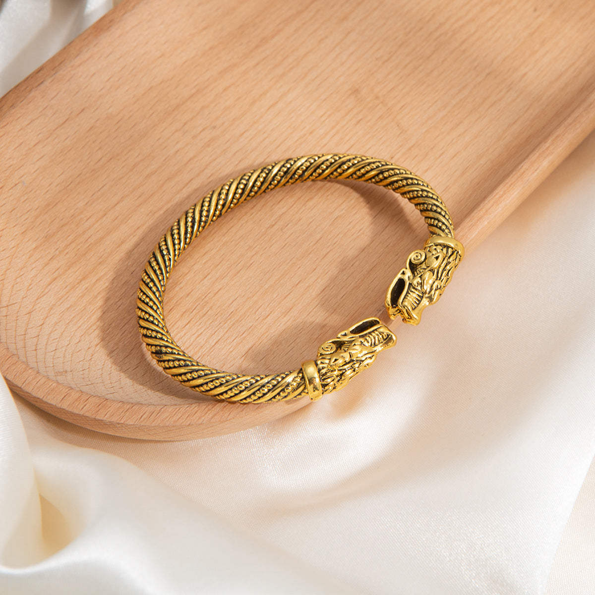 Wholesale Trendy C Shape Couple Bangle Bracelet Zinc Alloy Gold Tone Colorful Zircon Jewelry Accessory