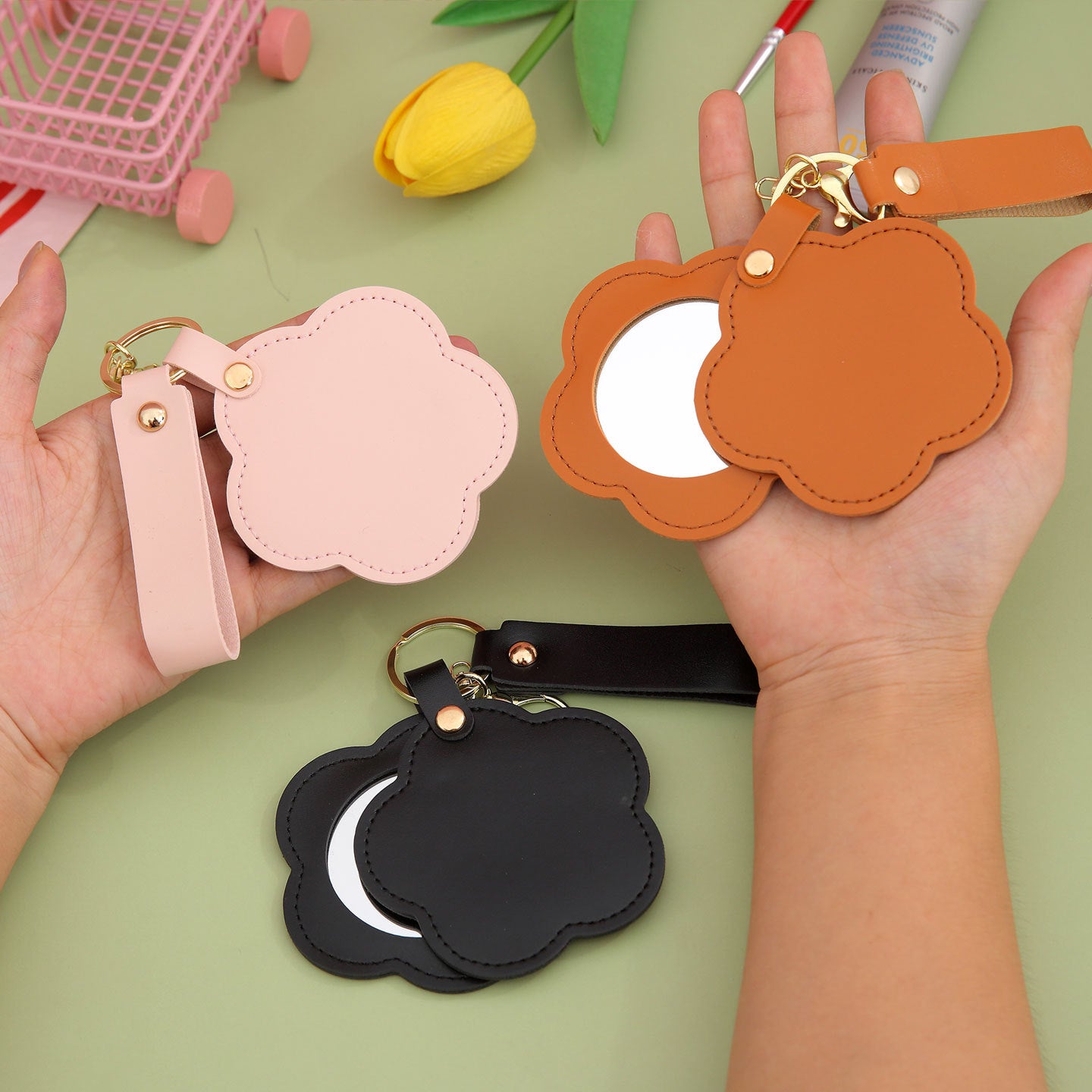Wholesale PU Leather Flower Mirror Keychain - Decorative Bag Accessory,  Gift for Women