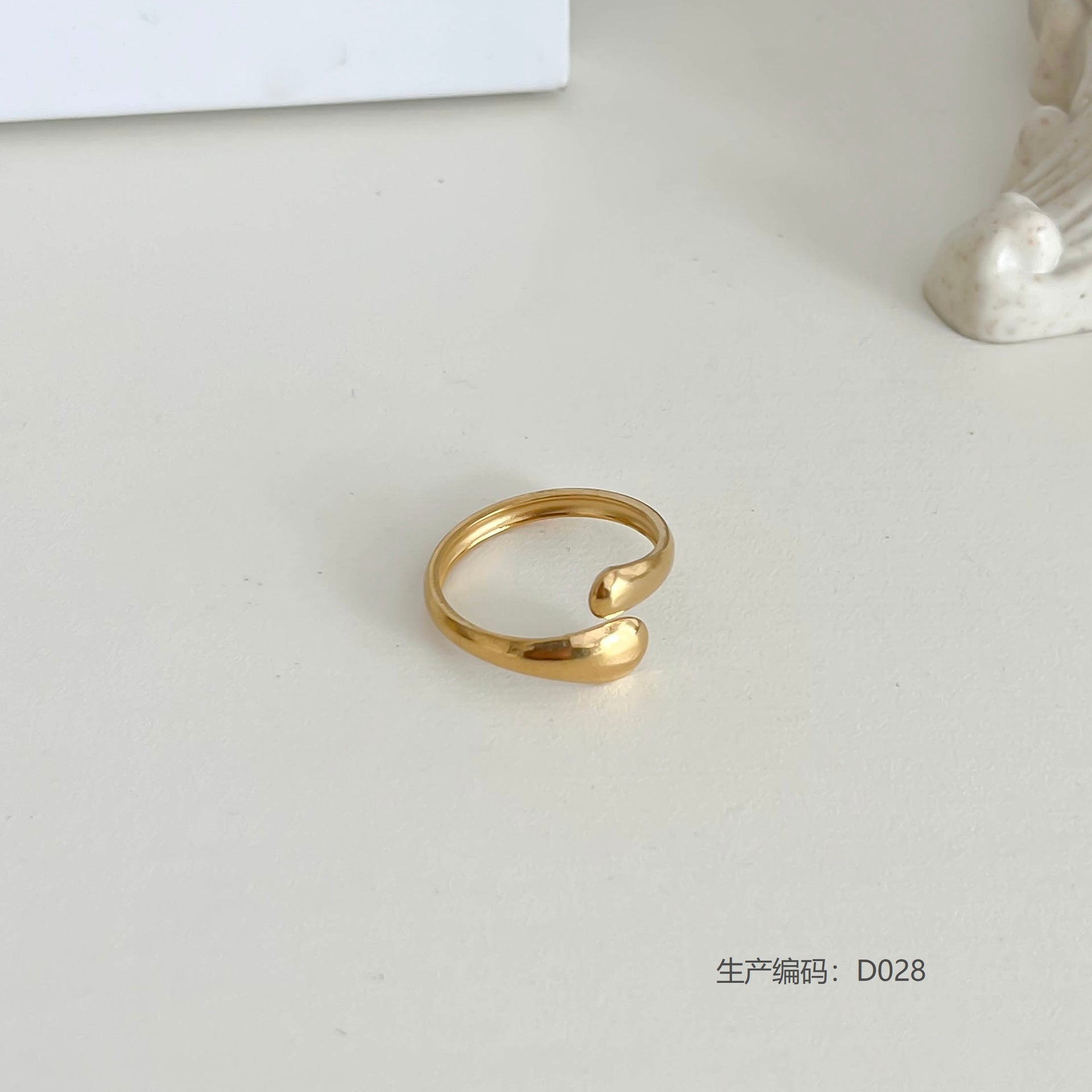 Wholesale Geometric Stainless Steel Ring,  Electroplated,  Boutique Resale Jewelry Accessory