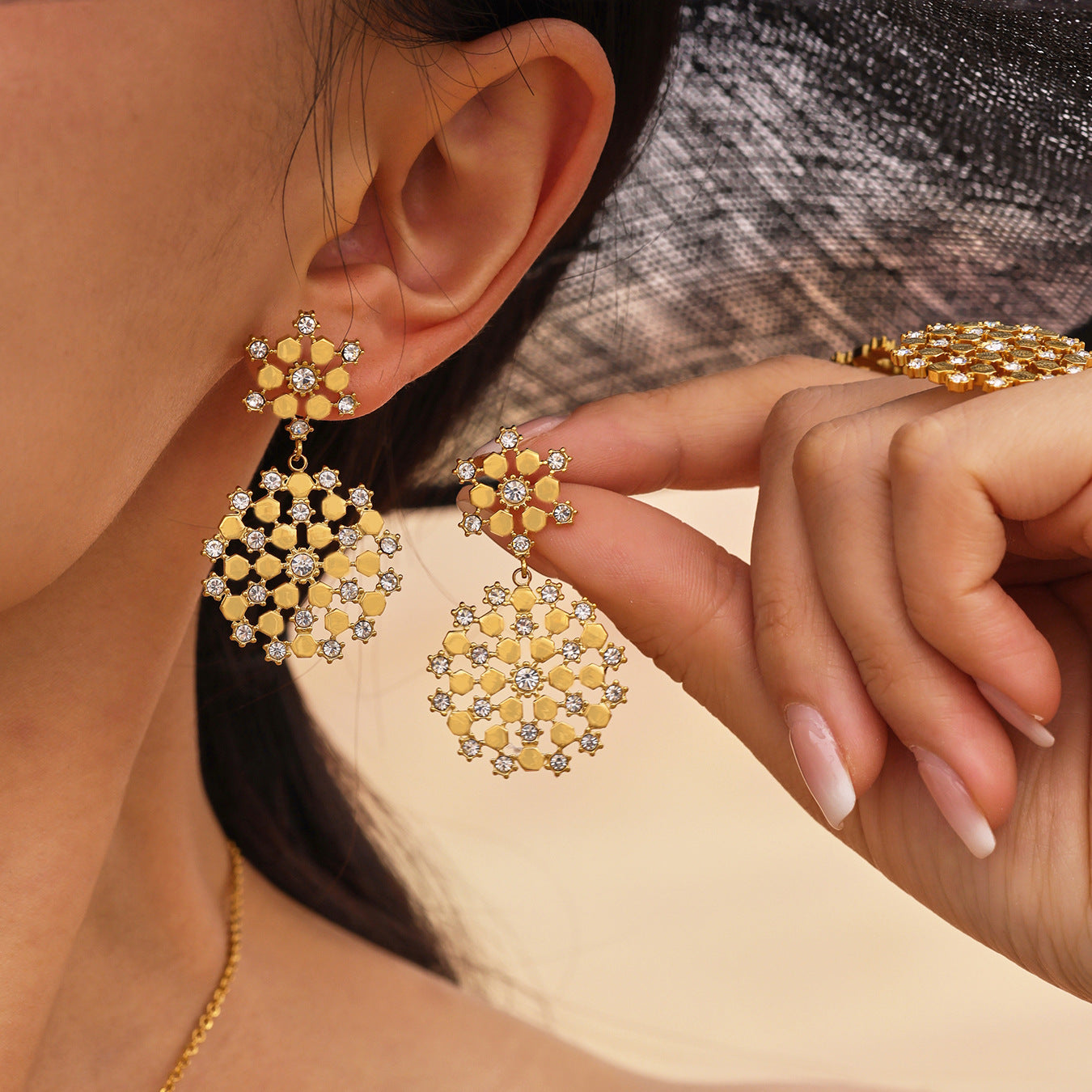 Wholesale  Stainless Steel Snowflake Czech Diamond Pendant Necklace