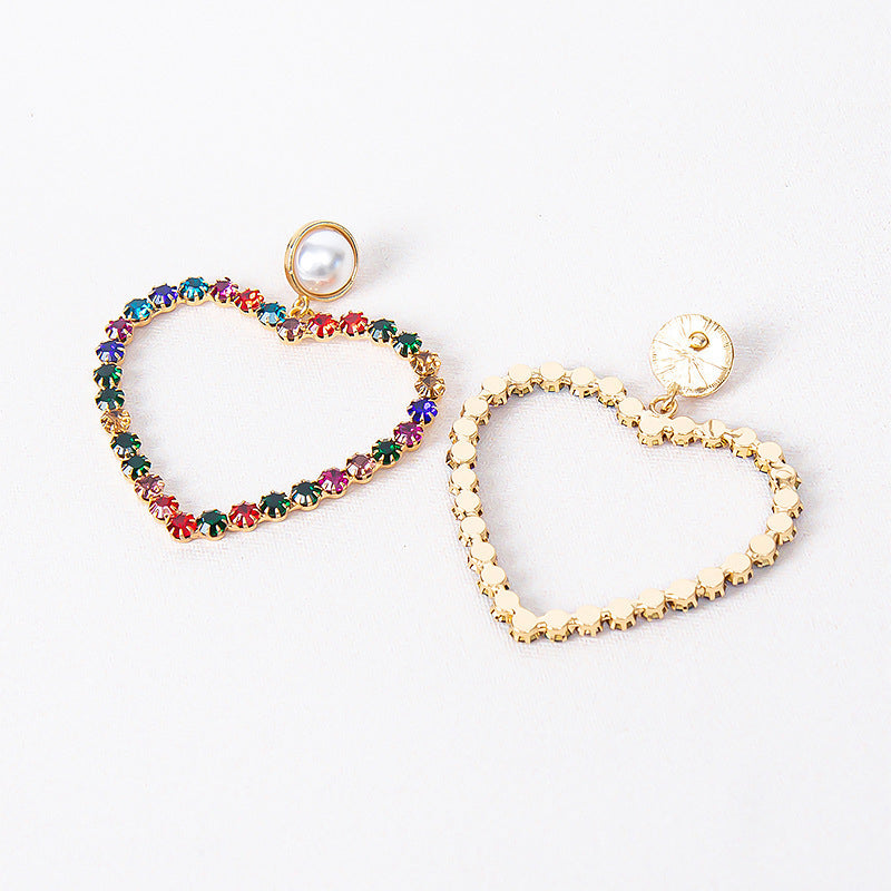 Wholesale Flash colored diamond claw chain Love earrings