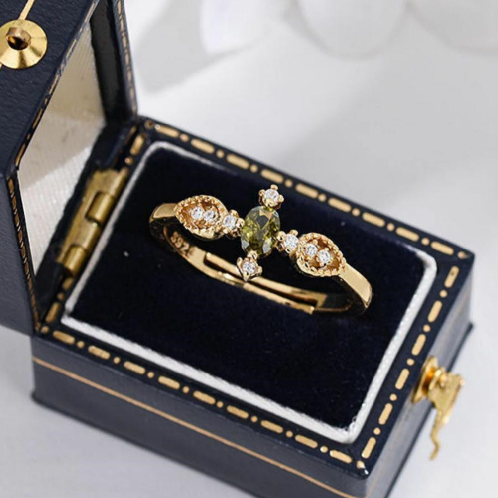 Wholesale Copper Electroplated Olive Green Zircon Ring French Retro Geometric Design Fashion Jewelry for Women