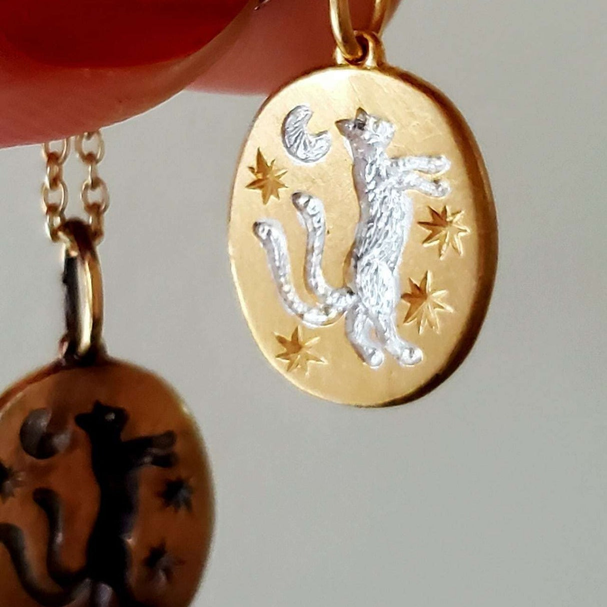 Wholesale Titanium Steel Bow Painted Oil Dropping Rabbit Element Pet Oval Tarot Necklace