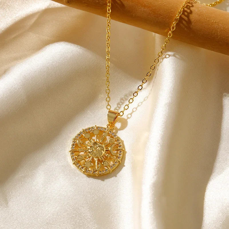 Wholesale  Sunflower Full Diamond Necklace Devil's Eye Stainless Steel 18k Pendant Temperament Clavicle Chain