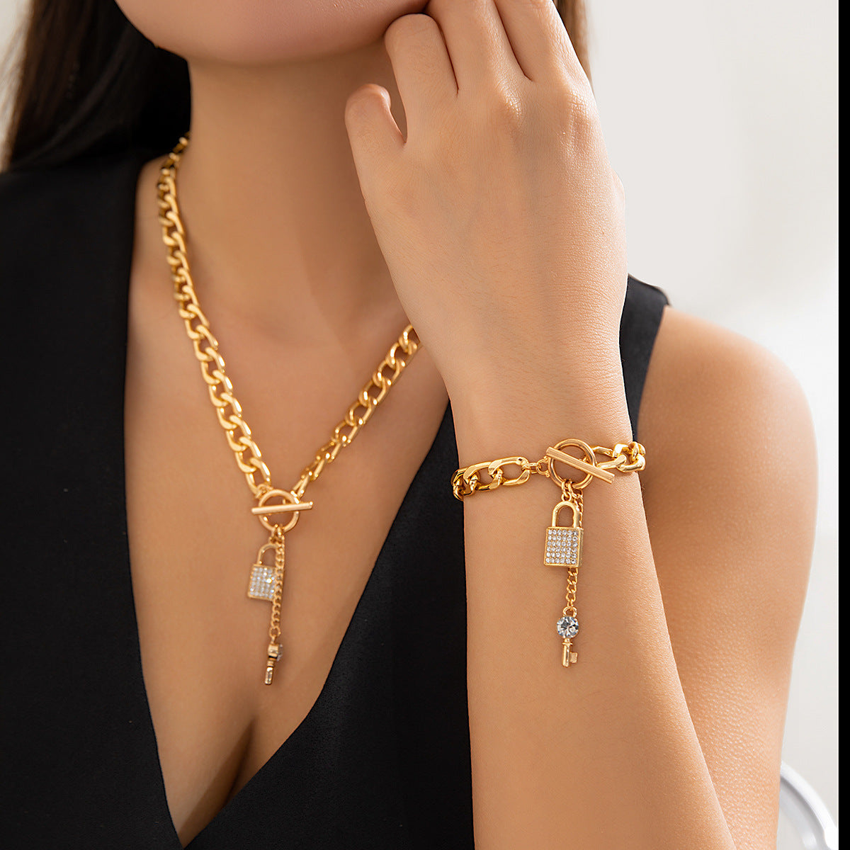 Wholesale Metal Necklace Love Tassel Rhinestone Chain Necklace Choker Necklace ACC-NE-XueRou005