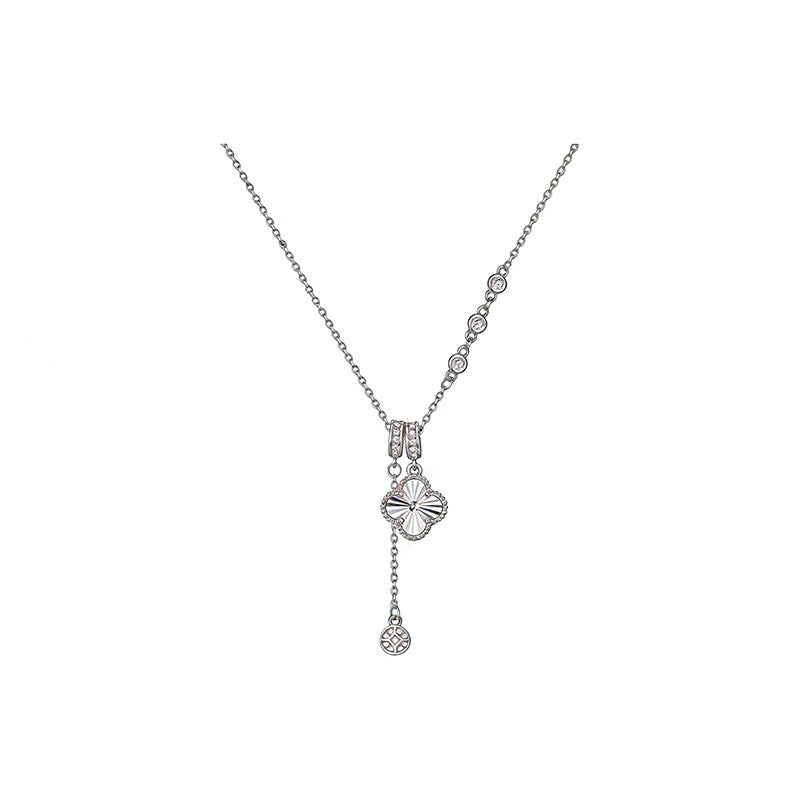 Wholesale Classic Laser Four-Leaf Clover Light Luxury Necklace