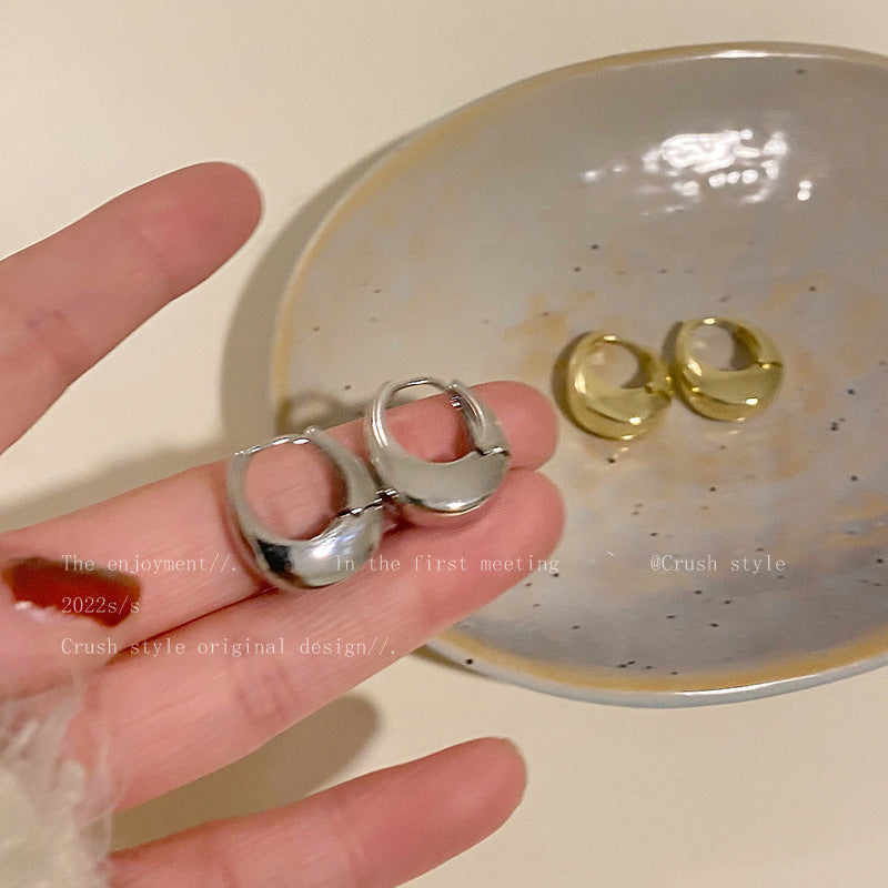 Wholesale Geometric Oval Solid Color Round Metal Earrings