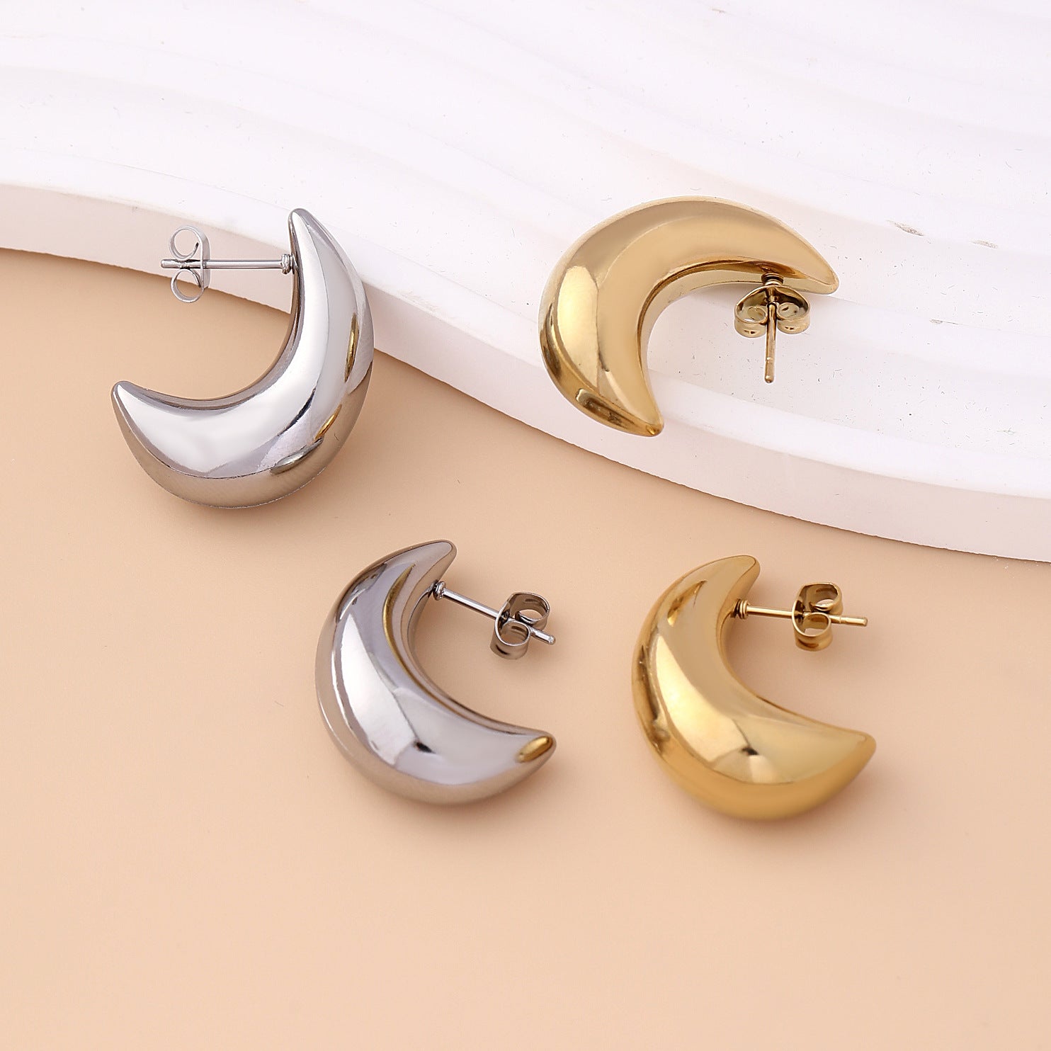 Wholesale Crescent Half Circle Hollow Earrings Smooth Geometric Stainless Steel Earrings ACC-ES-MeiWeite002