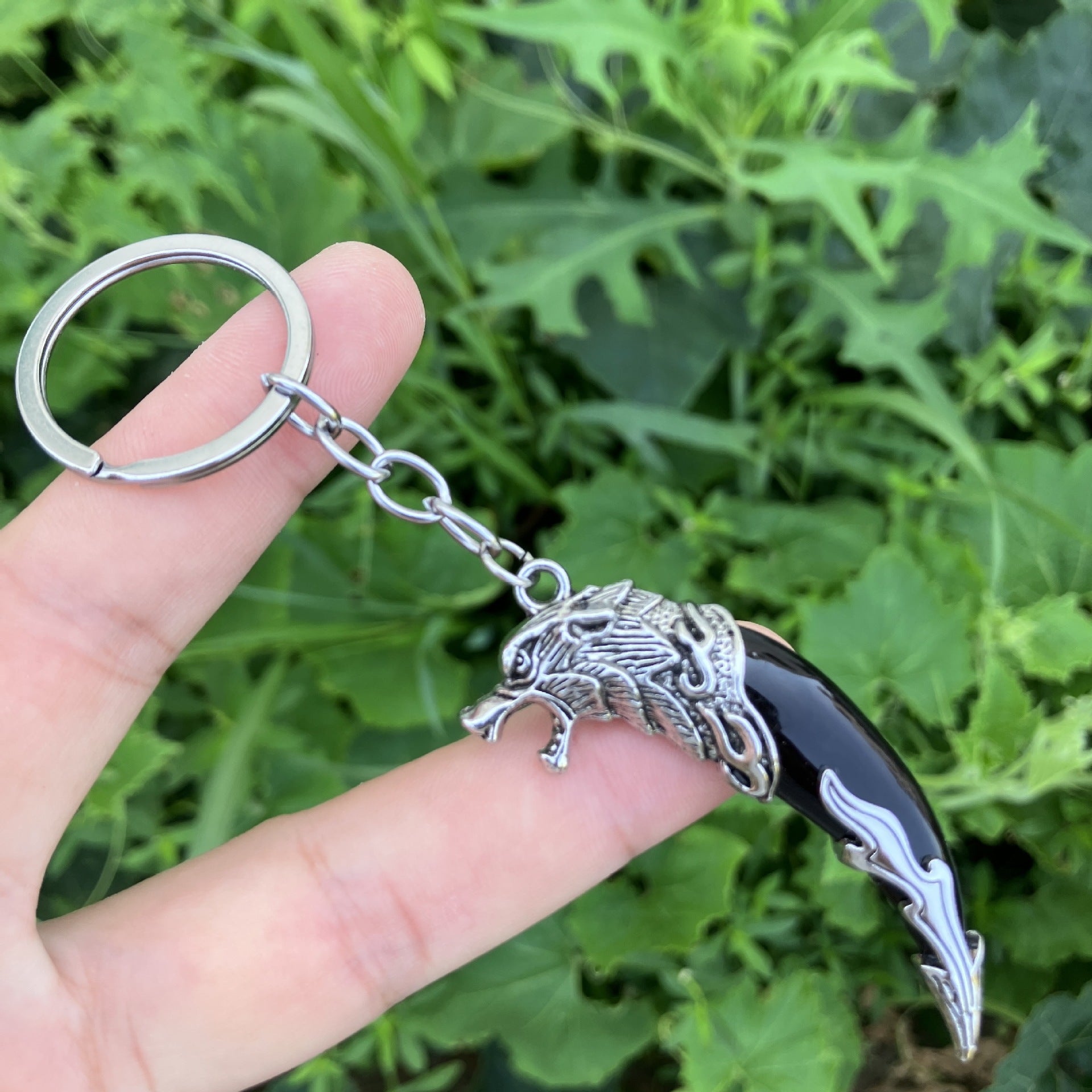 Wholesale Wolf Tooth Keychain For Men Retro Style Pendant Car Key Accessory Trendy Fashion Gift