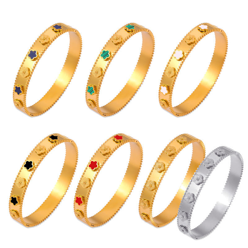 Wholesale Flower Titanium Steel 18k Gold Plated Bracelet ACC-BT-OMK001