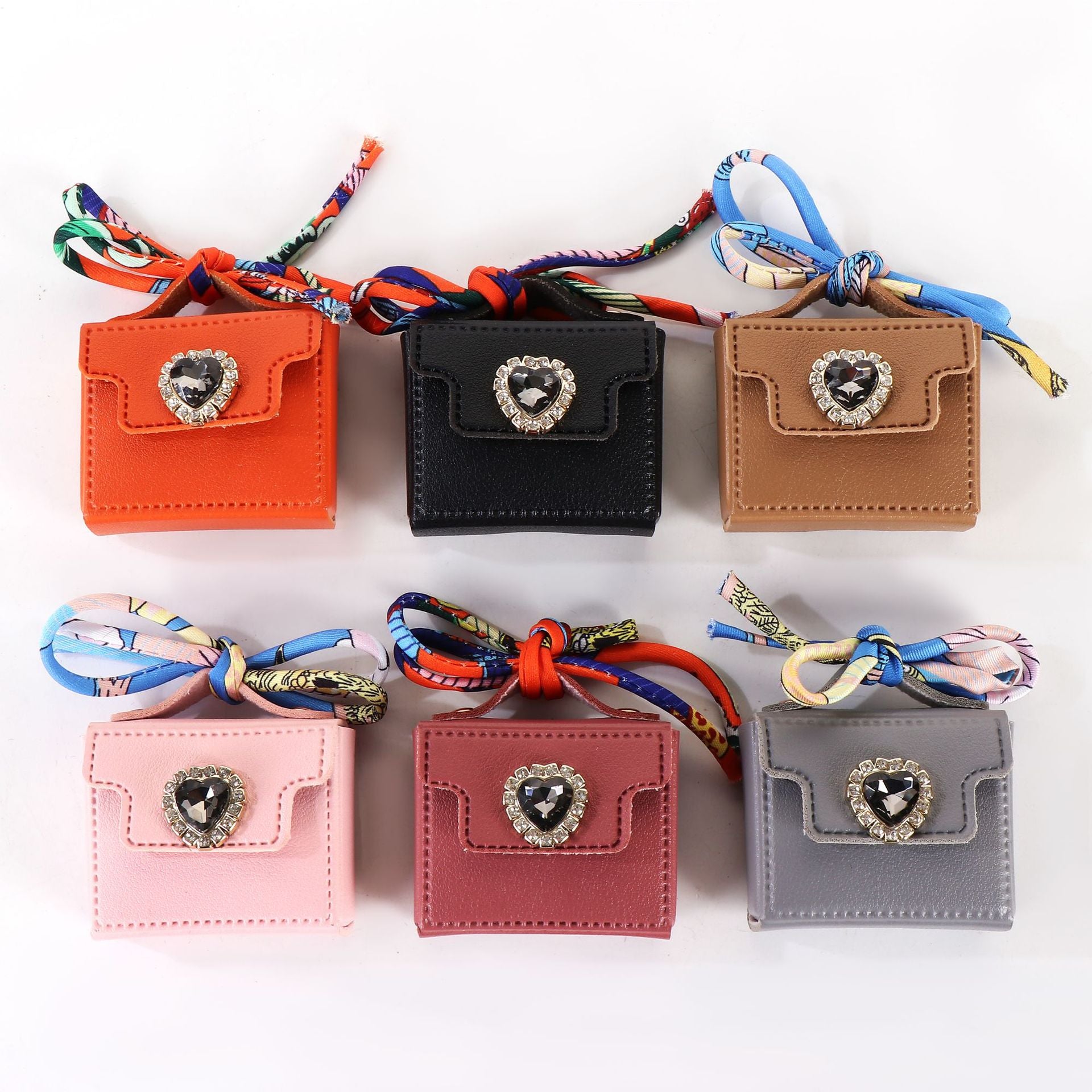 Wholesale Light Luxury Gray Leather Heart Bag Keychain Pendant With Rope Knot Stylish Fashion Accessory For Valentine S Gift And Boutique Resale