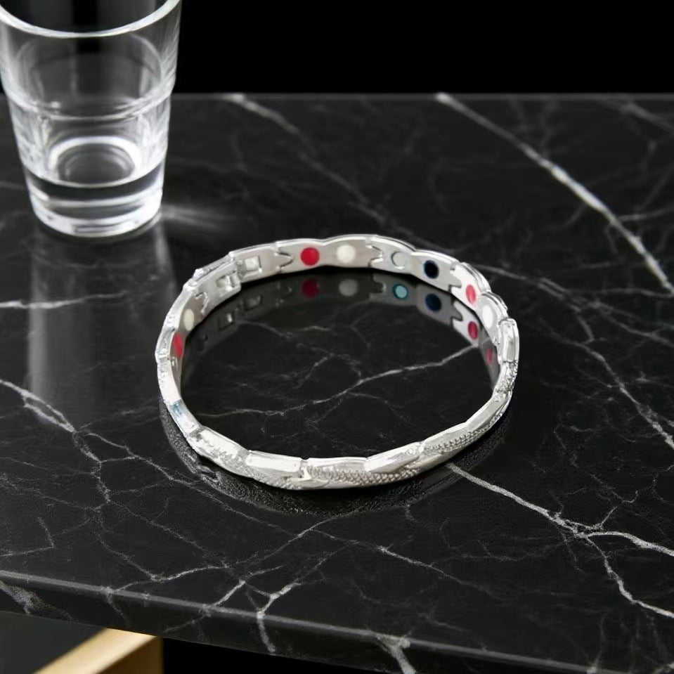 Wholesale Titanium Steel Dragon Pattern Magnet Bracelet Fashion Jewelry Accessory Boutique Resale Gift